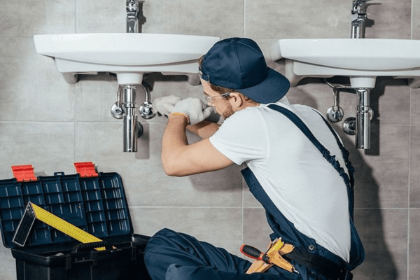 Plumbing services in dubai